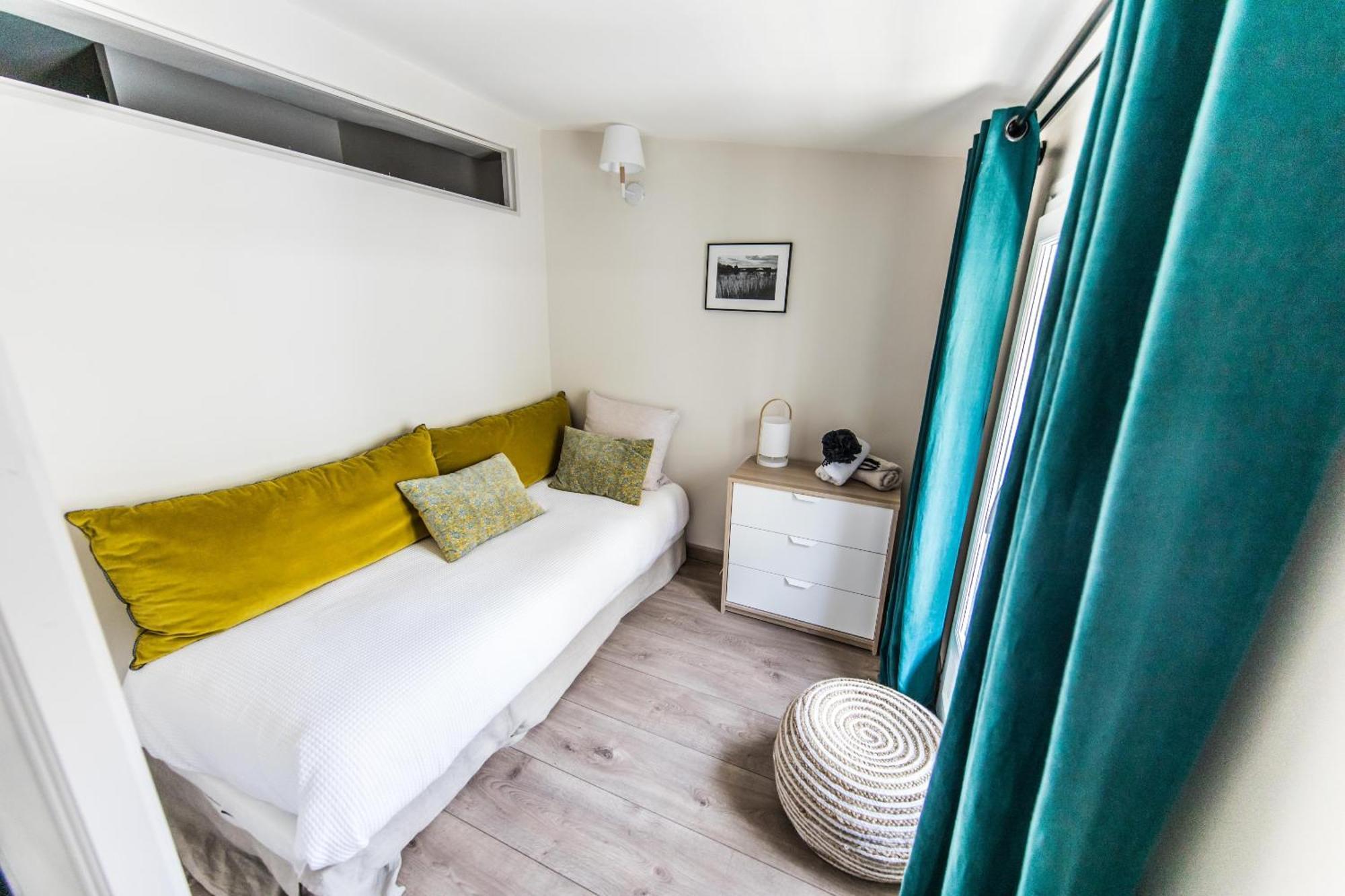 Boutique Hotel - La Demoiselle Avignon Room photo